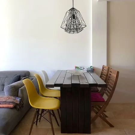 4 Gats Apartment